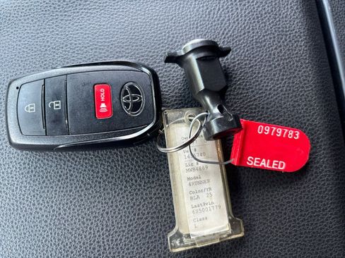 Used 2025 Toyota 4Runner SR5 image 22