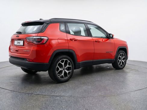 Used 2025 Jeep Compass Limited AWD/4WD image 9