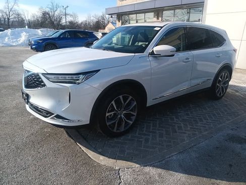 Used 2023 Acura MDX SH-AWD w/ Technology Package image 3
