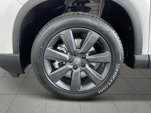 New 2026 Honda Pilot Sport image 9