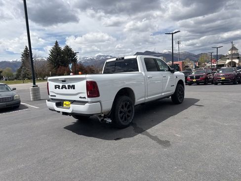 New 2026 RAM 2500 Laramie AWD/4WD image 5