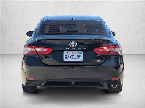 Used 2019 Toyota Camry SE w/ Carpet Mat Package FWD image 7