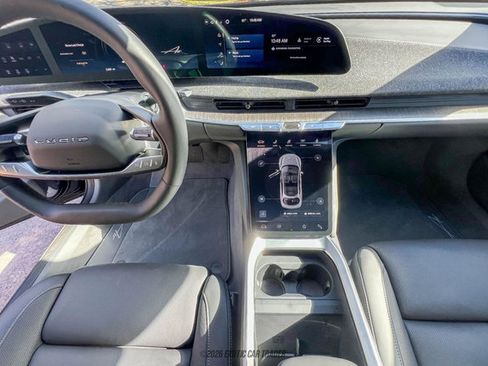 Used 2025 Lucid Air Grand Touring image 28