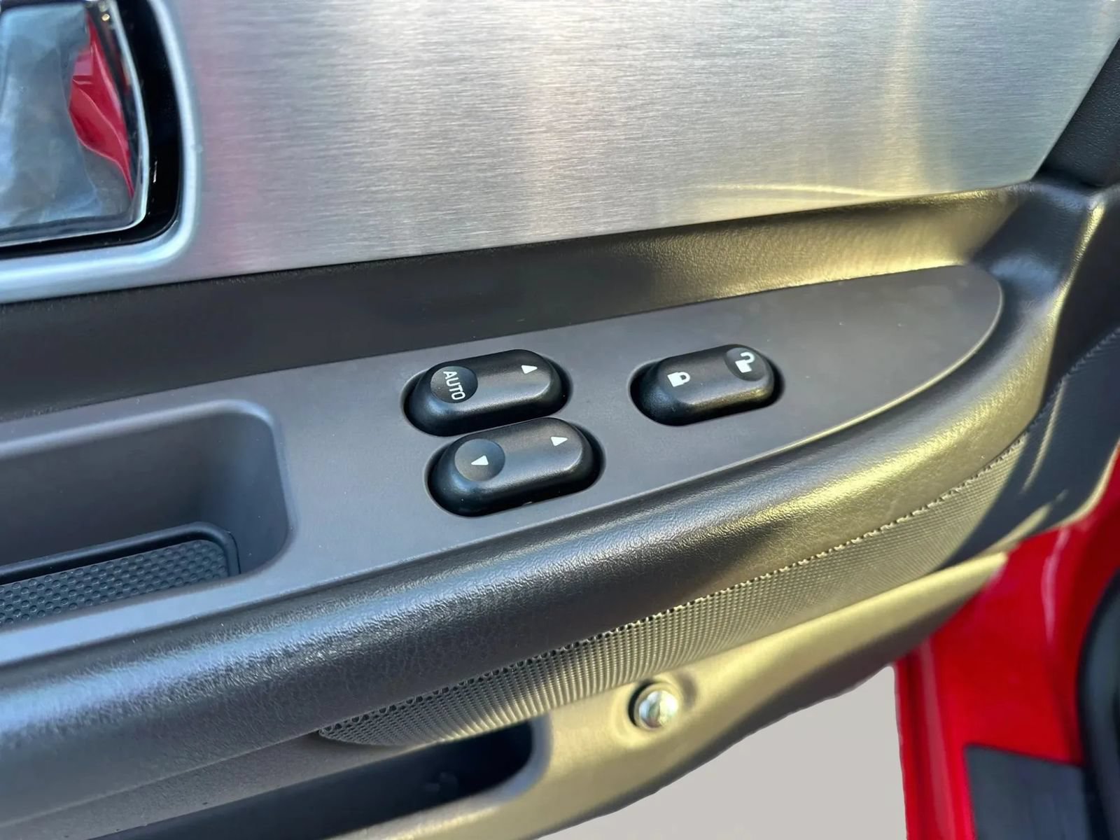 Used 2002 Ford Thunderbird RWD image 13