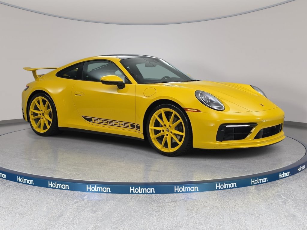 Used 2023 Porsche 911 Carrera RWD image 4