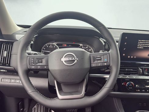 New 2026 Nissan Pathfinder SV image 24