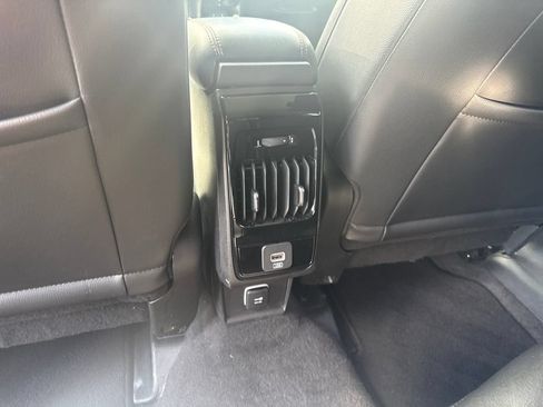 Used 2022 Jeep Compass Limited AWD/4WD image 33