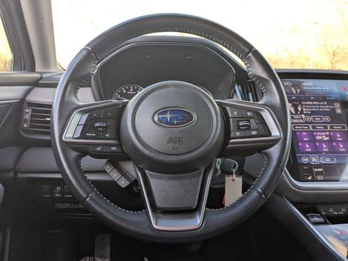 Used 2022 Subaru Outback Premium image 18