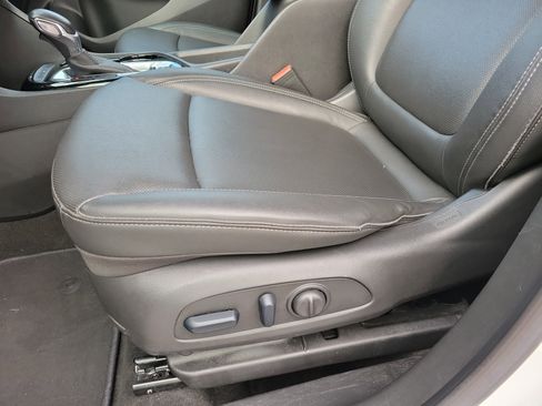 Used 2024 Buick Encore GX Sport Touring w/ Comfort Package image 15