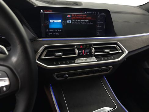 Certified 2023 BMW X5 xDrive40i w/ Luxury Seating Package AWD/4WD image 25