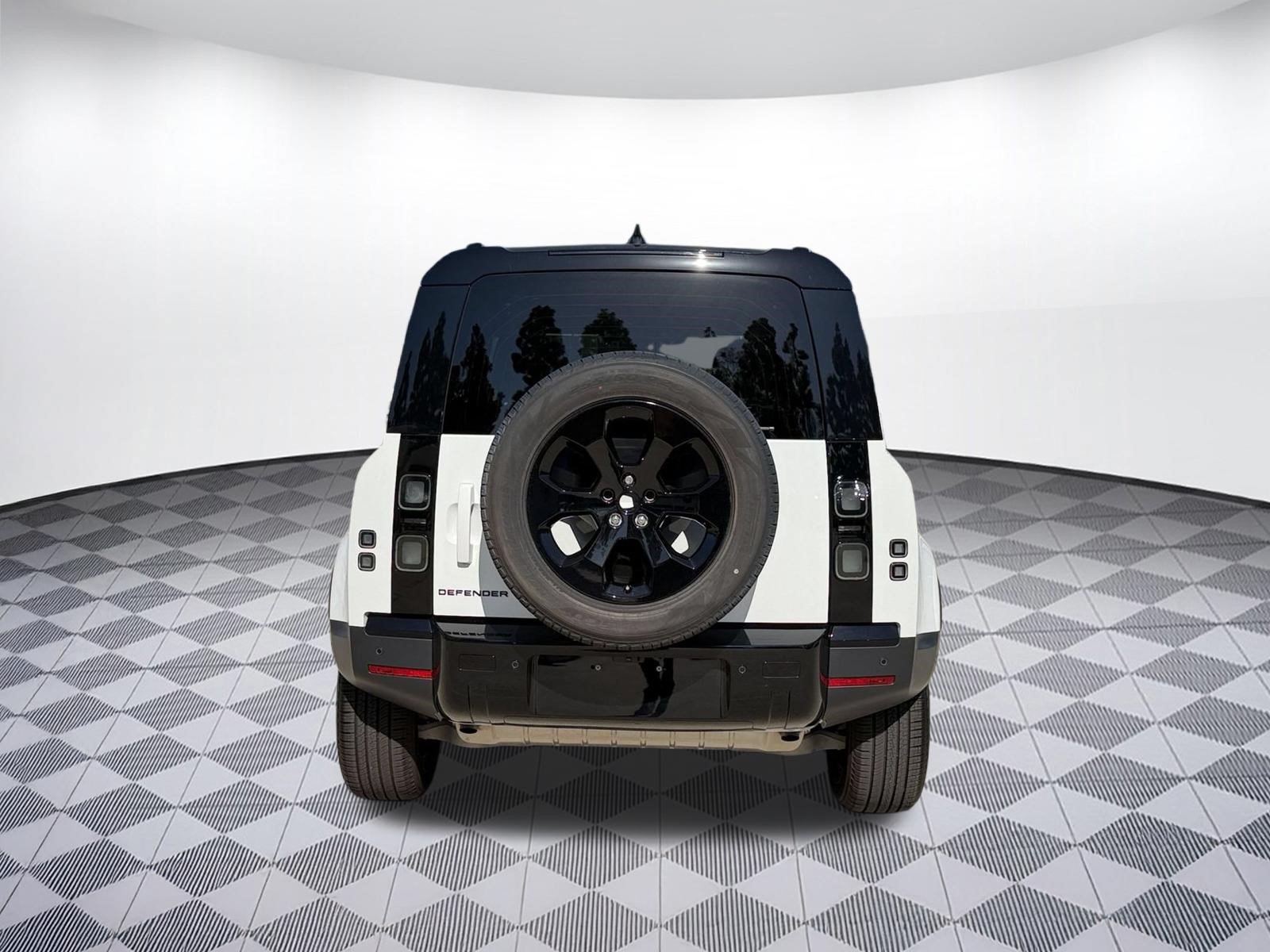 New 2026 Land Rover Defender 110 S AWD/4WD image 10