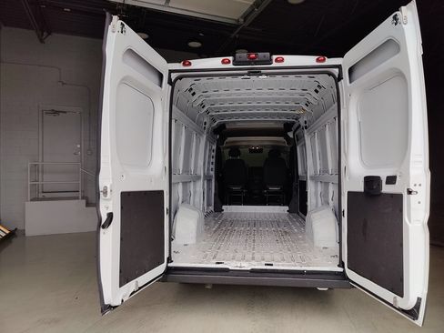 Used 2023 RAM ProMaster 3500 FWD image 7