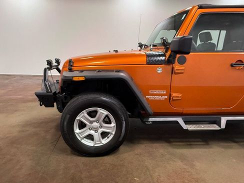 Used 2010 Jeep Wrangler Unlimited Sport image 38