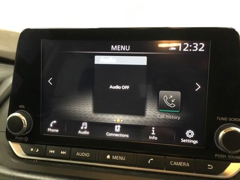 Used 2023 Nissan Rogue SV image 26