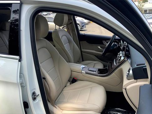 Certified 2022 Mercedes-Benz GLC 300 4MATIC image 7