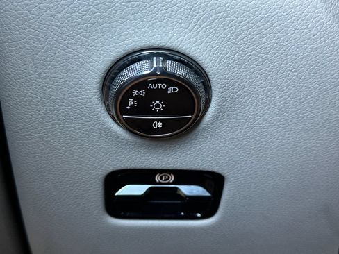 Used 2023 Mercedes-Benz GLC 300 4MATIC image 33