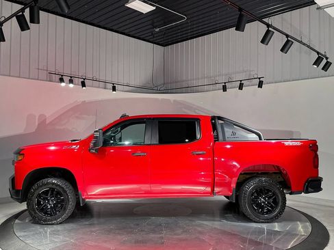 Used 2021 Chevrolet Silverado 1500 Custom Trail Boss w/ LPO, Dark Essentials Package AWD/4WD image 16