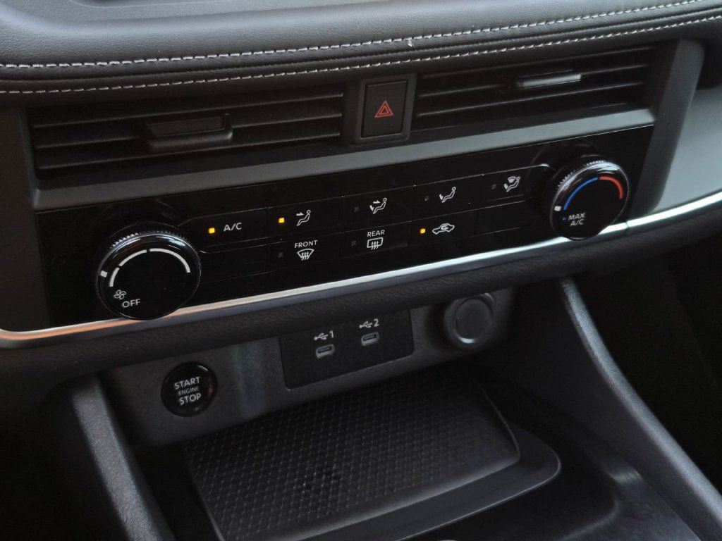 Certified 2025 Nissan Rogue S FWD image 22
