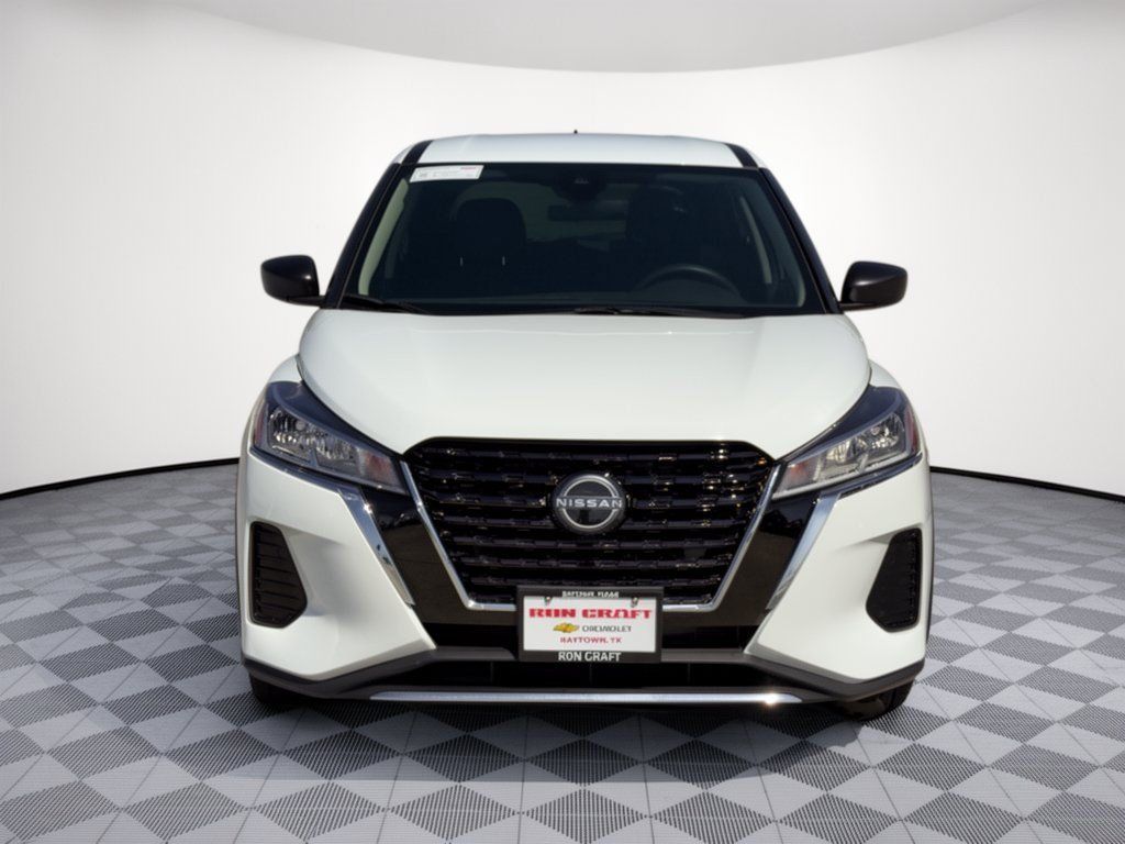 Used 2024 Nissan Kicks S FWD image 6