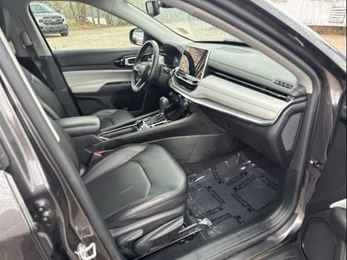 Used 2022 Jeep Compass Limited AWD/4WD image 27