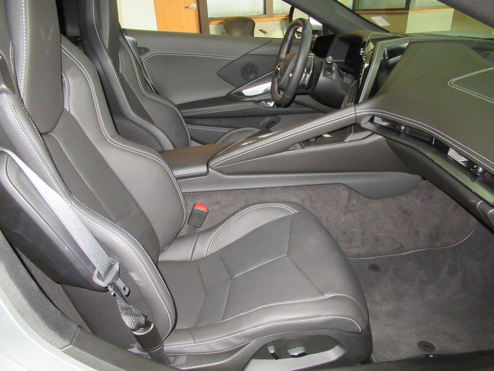Used 2026 Chevrolet Corvette Stingray Coupe w/ Z51 Performance Package RWD image 11