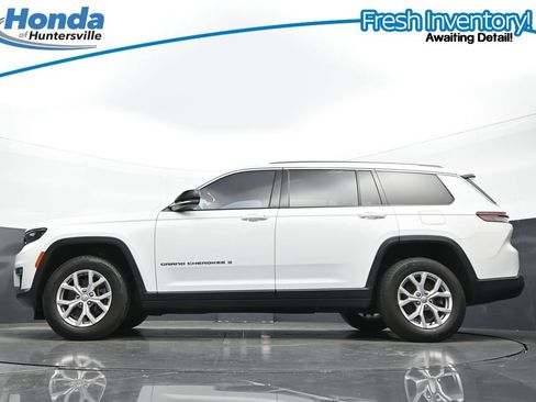 Used 2022 Jeep Grand Cherokee L Limited AWD/4WD image 28