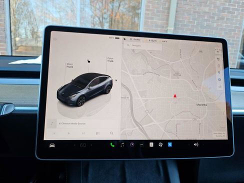 Used 2024 Tesla Model Y Long Range image 31