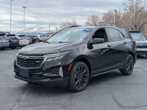 Used 2022 Chevrolet Equinox RS w/ RS Leather Package image 8