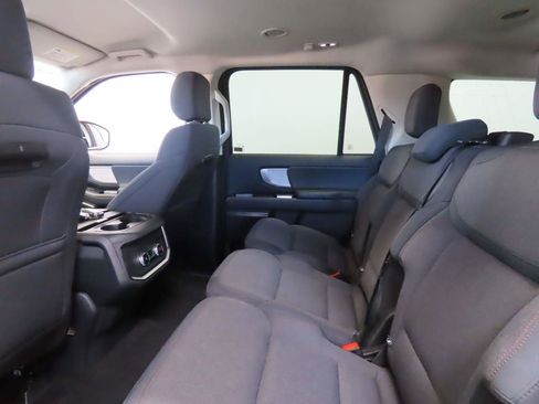 Used 2025 Ford Expedition Active RWD image 15