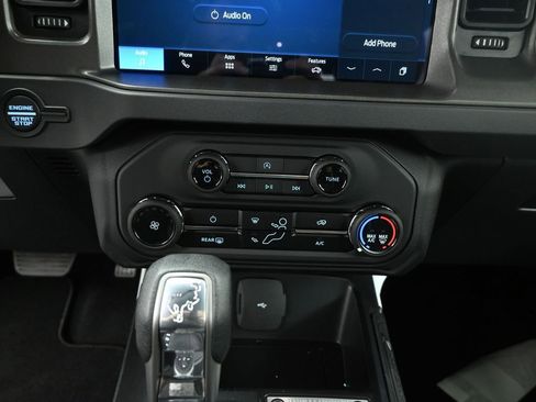 New 2025 Ford Bronco Base image 15