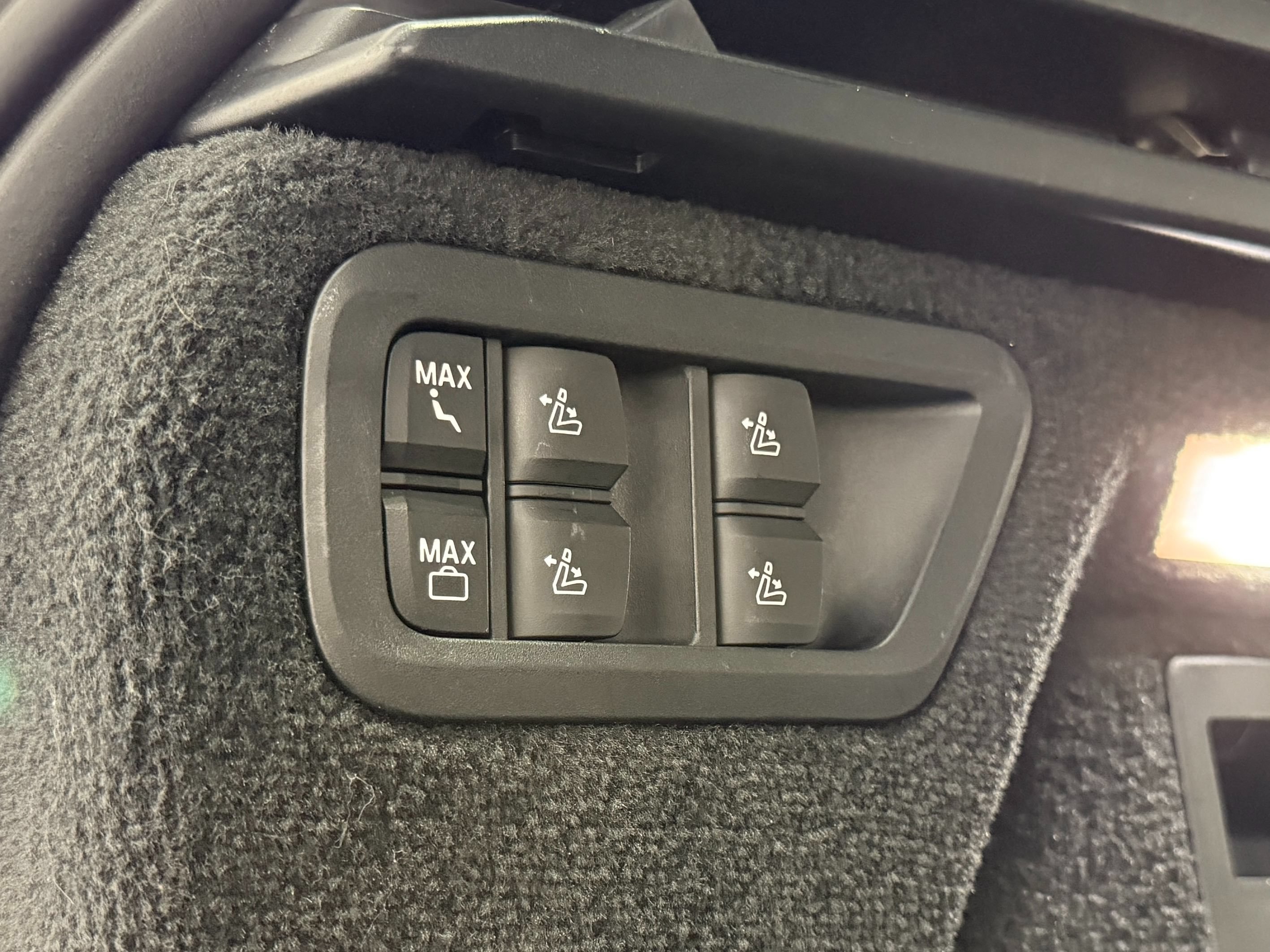 Used 2022 BMW X7 xDrive40i AWD/4WD image 47