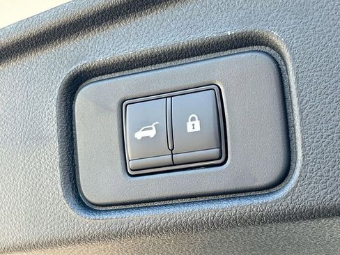New 2026 Nissan Pathfinder SL w/ SL Premium Package AWD/4WD image 13