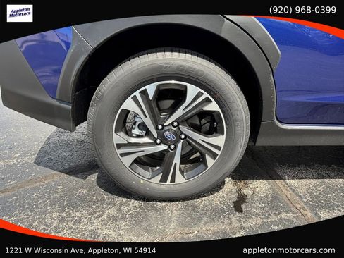 Used 2025 Subaru Crosstrek 2.0i Premium AWD/4WD image 31