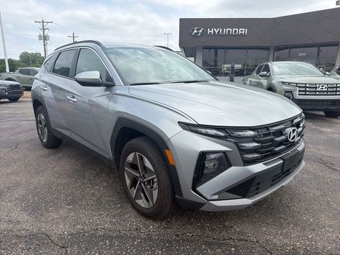 Used 2025 Hyundai Tucson SEL AWD/4WD image 6