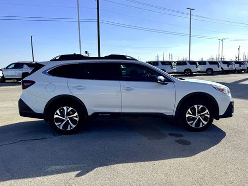 Used 2022 Subaru Outback Touring XT image 5