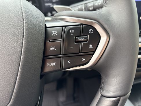 Used 2026 Lexus RX 350h w/ Convenience Package image 19