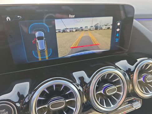 Certified 2025 Mercedes-Benz GLA 250 4MATIC image 32