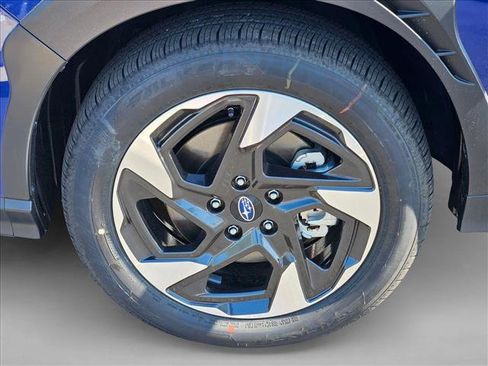 New 2025 Subaru Crosstrek 2.5i Limited w/ Popular Package #3A image 10