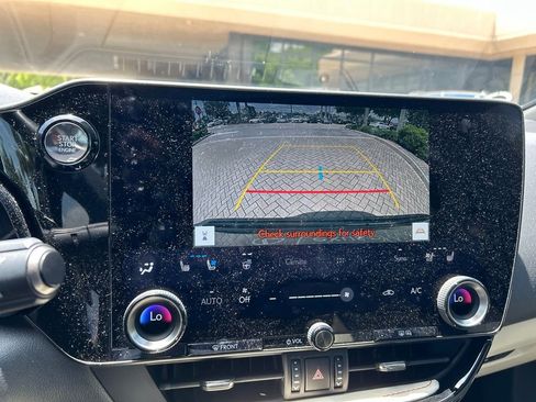 Used 2024 Lexus NX 250 FWD w/ Cold Area Package image 17