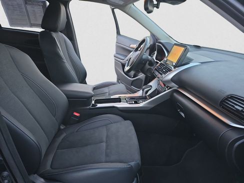 Used 2025 Mitsubishi Eclipse Cross SE image 17