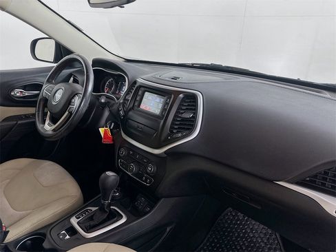 Used 2016 Jeep Cherokee Sport w/ Cold Weather Group image 30