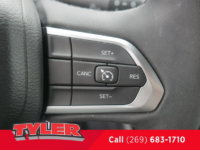 Used 2023 Jeep Compass Latitude AWD/4WD image 29