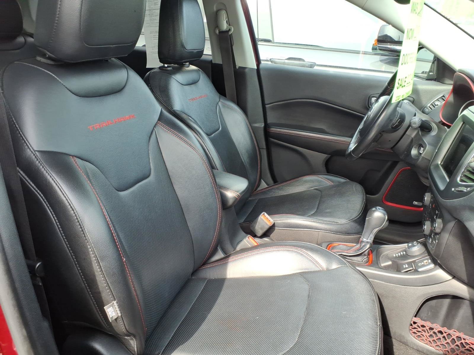 Used 2020 Jeep Compass Trailhawk w/ Leather Interior Group AWD/4WD image 7
