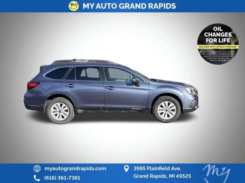 Used 2018 Subaru Outback 2.5i Premium AWD/4WD image 4