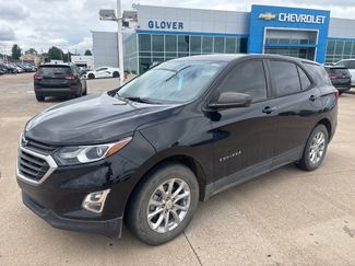 Used 2021 Chevrolet Equinox LS w/ LS Convenience Package image 1