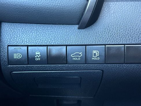 Used 2024 Toyota Camry SE image 32