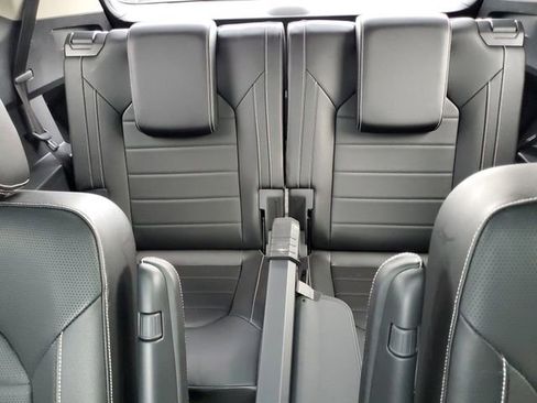 Used 2022 Volkswagen Atlas SEL Premium image 27