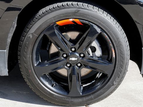 Used 2020 Chevrolet Equinox Premier w/ Premier Redline Edition AWD/4WD image 10