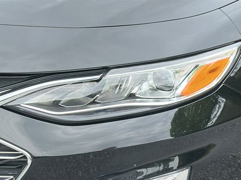 Used 2024 Chevrolet Malibu LT FWD image 4