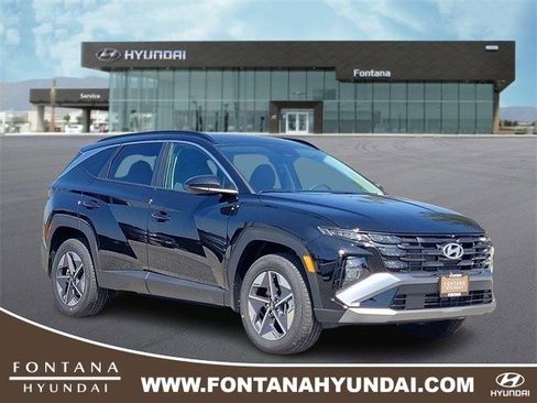 New 2025 Hyundai Tucson SEL image 1